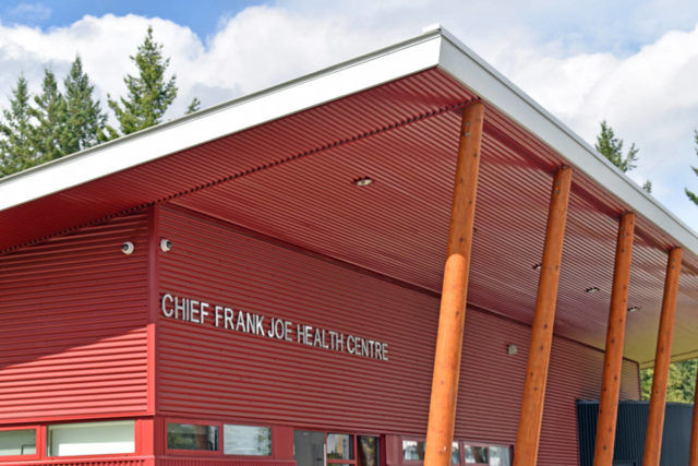 ?Esdilagh first nations community health facility